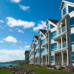 Beacon Pointe On Lake Superior